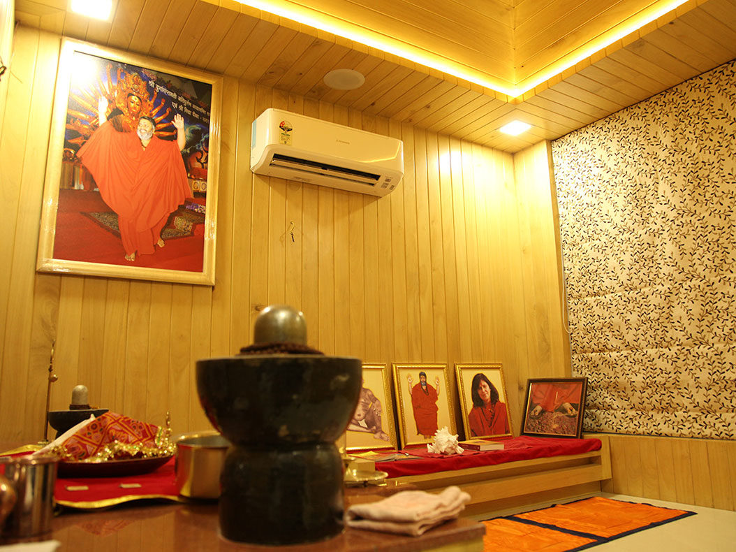 Ujjawal Bhai  Blue BellsThe experience of a dream world steeped in the Indian architectural tradition, in a Dumas silhouetted by the sea. - ArtqoraWe make your dream house - We make your dream house