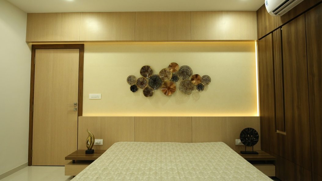 Jiteshbhai  Pramukh YogThe experience of a dream world steeped in the Indian architectural tradition, in a Dumas silhouetted by the sea. - ArtqoraWe make your dream house - We make your dream house